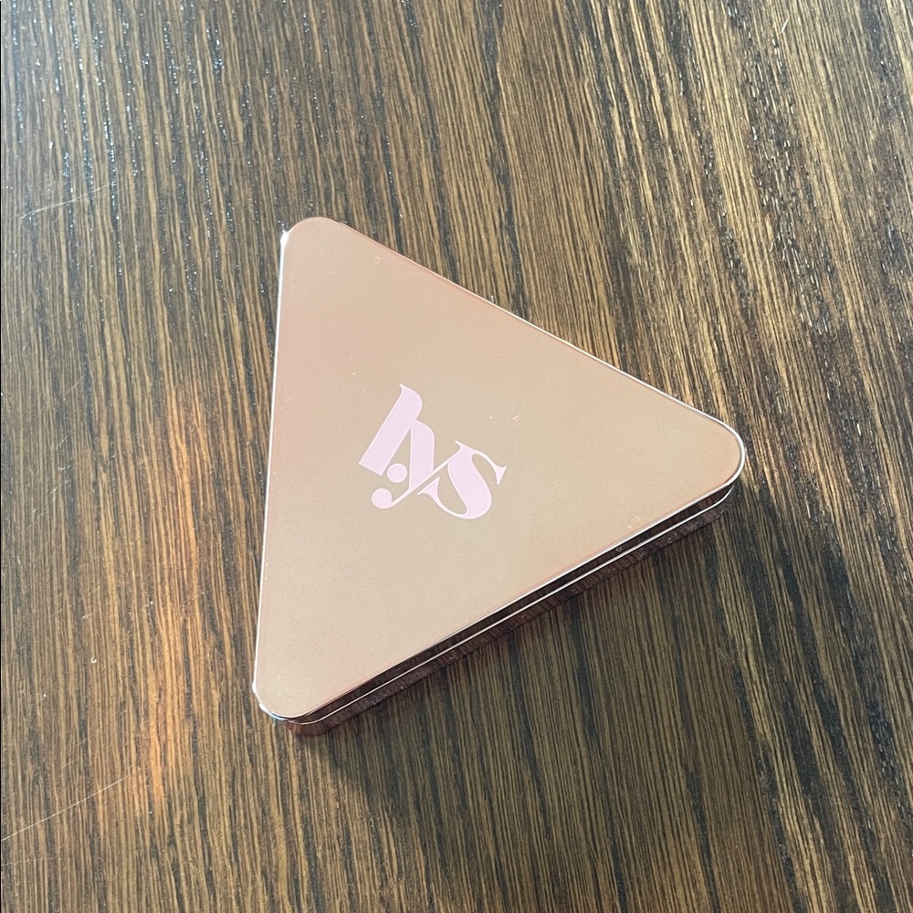 Lys Beauty Motivate (light) Bronzer